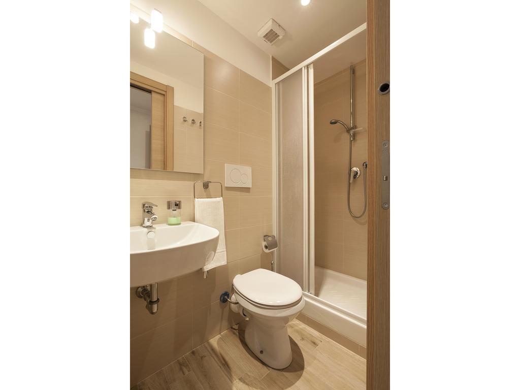 Dimora Vaticano Apartments Rome Room photo